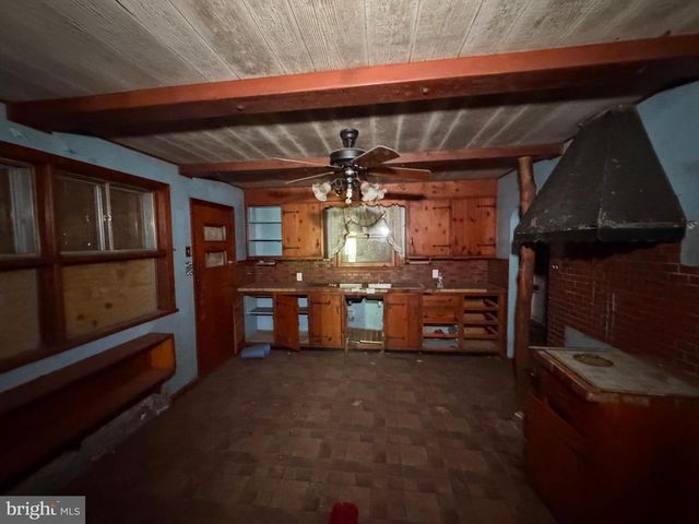 161 WOOLSTON DR, Morrisville, PA 19067