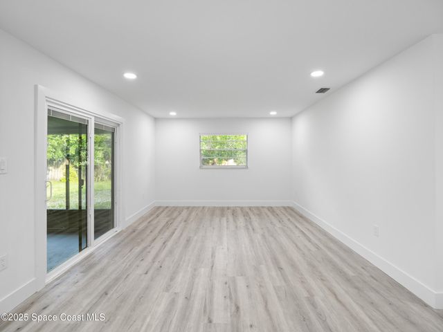 467 Foxdall Avenue NE, Palm Bay, FL 32907