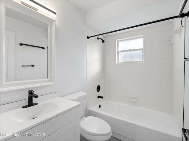 467 Foxdall Avenue NE, Palm Bay, FL 32907