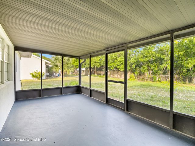 467 Foxdall Avenue NE, Palm Bay, FL 32907