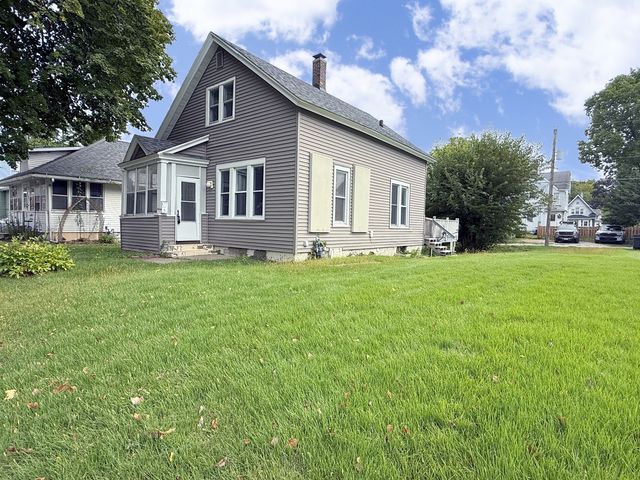1125 37th Street, Rock Island, IL 61201