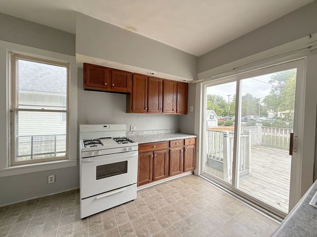 1125 37th Street, Rock Island, IL 61201