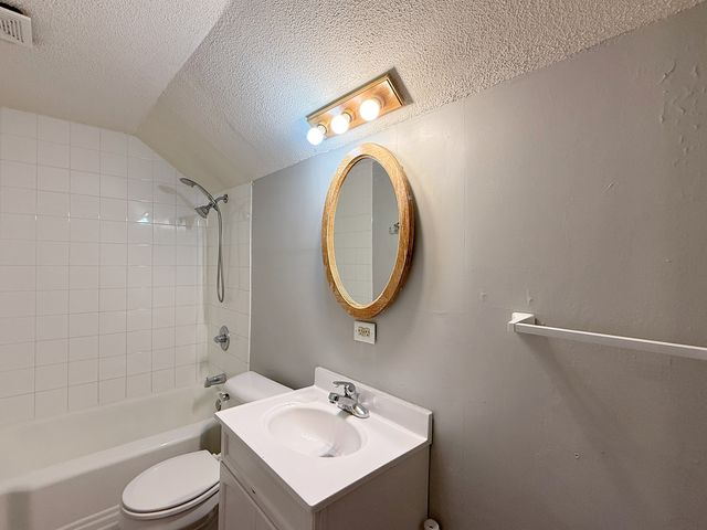 1125 37th Street, Rock Island, IL 61201