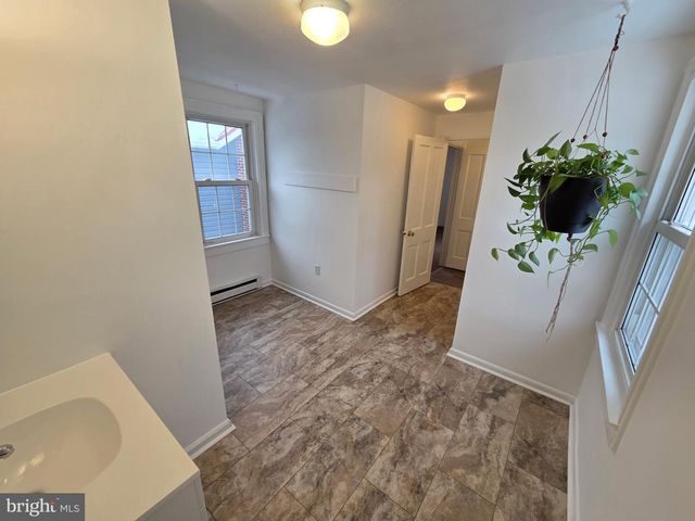 3504 N MAIN ST, Toms Brook, VA 22660