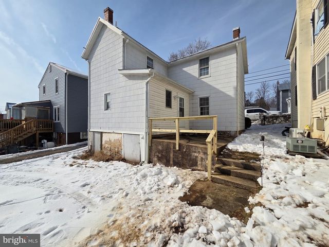 3504 N MAIN ST, Toms Brook, VA 22660