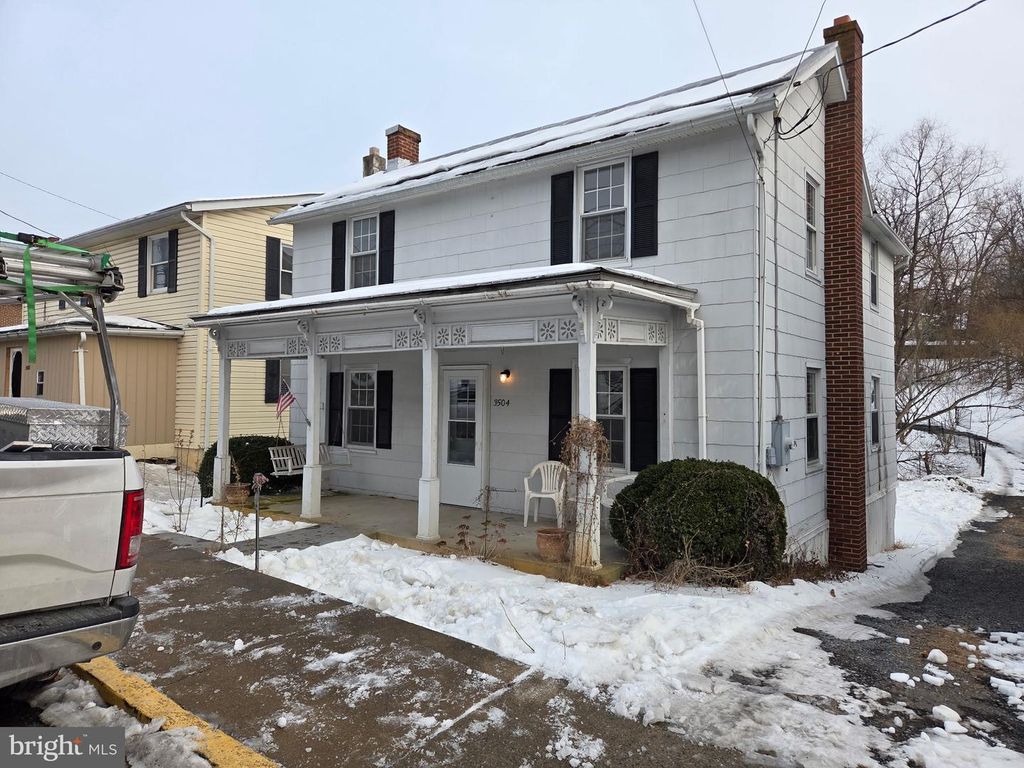 3504 N MAIN ST, Toms Brook, VA 22660