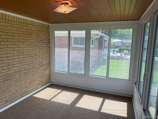 20018 Mauer Street, Saint Clair Shores, MI 48080