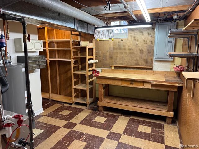 20018 Mauer Street, Saint Clair Shores, MI 48080