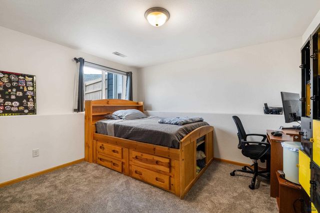 4007 GRAPEVINE LN, Rapid City, SD 57701