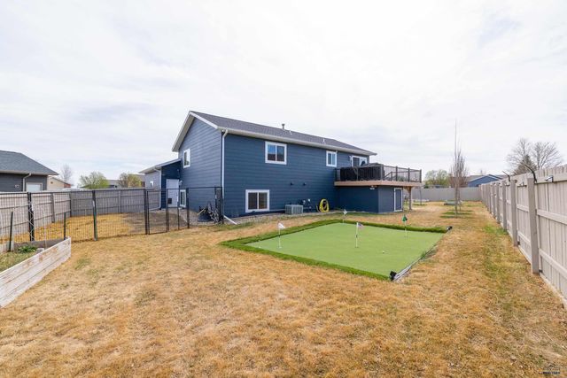 4007 GRAPEVINE LN, Rapid City, SD 57701