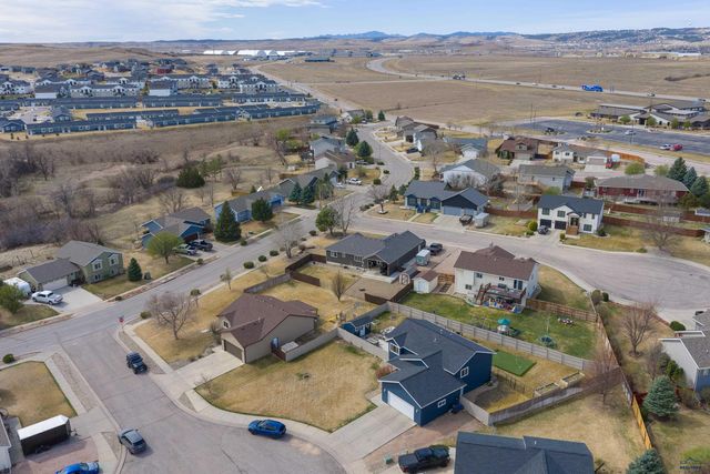 4007 GRAPEVINE LN, Rapid City, SD 57701