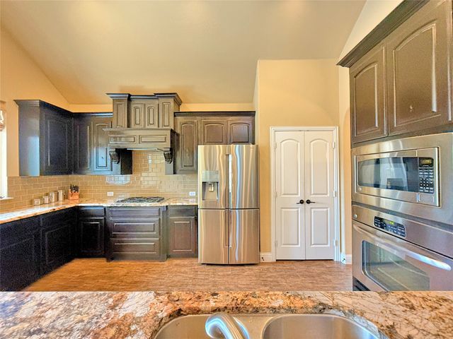 14249 Fall Harvest Drive, Frisco, TX 75033