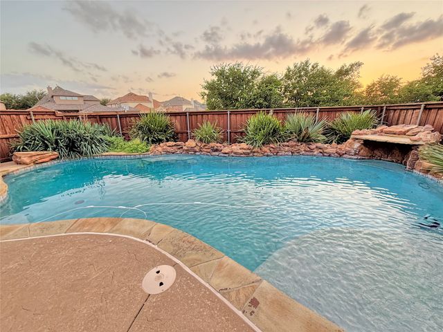 14249 Fall Harvest Drive, Frisco, TX 75033