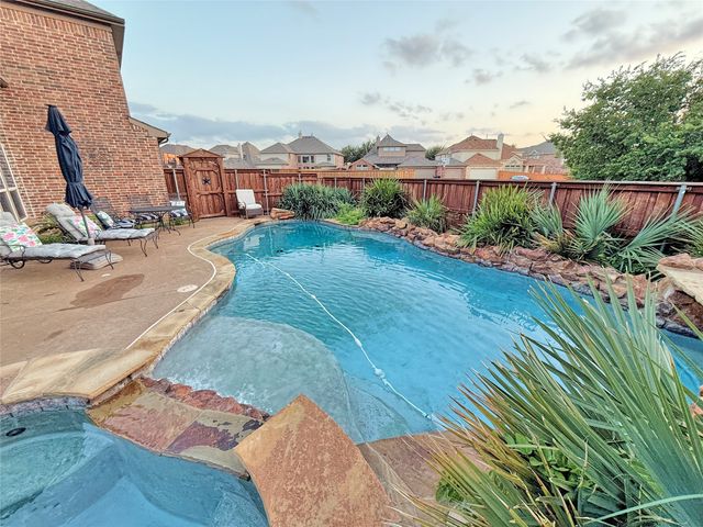 14249 Fall Harvest Drive, Frisco, TX 75033