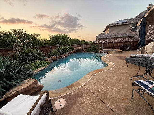 14249 Fall Harvest Drive, Frisco, TX 75033