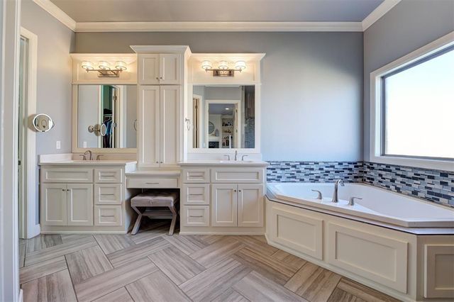 309 Oak Summit Road, Edmond, OK 73025