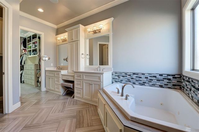 309 Oak Summit Road, Edmond, OK 73025