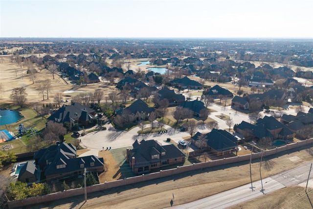 309 Oak Summit Road, Edmond, OK 73025