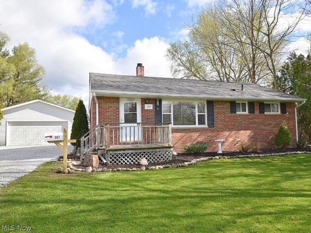 307 Hilltop Drive, Chardon, OH 44024
