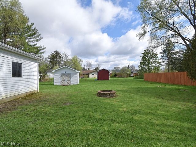 307 Hilltop Drive, Chardon, OH 44024