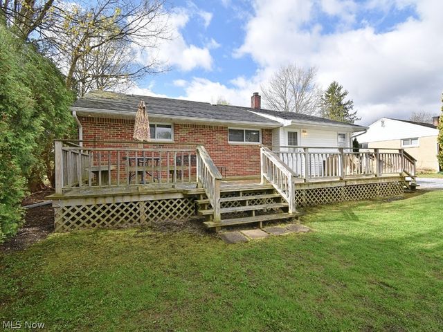 307 Hilltop Drive, Chardon, OH 44024