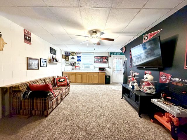 320 Cottonwood Ct, Clarksville, TN 37040