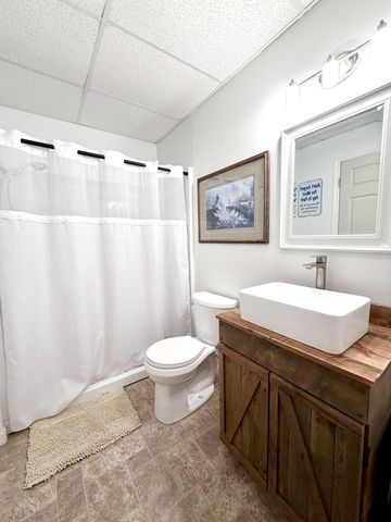 320 Cottonwood Ct, Clarksville, TN 37040