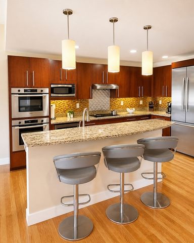 310 Hammond Pond Pkwy 401, Brookline, MA 02467