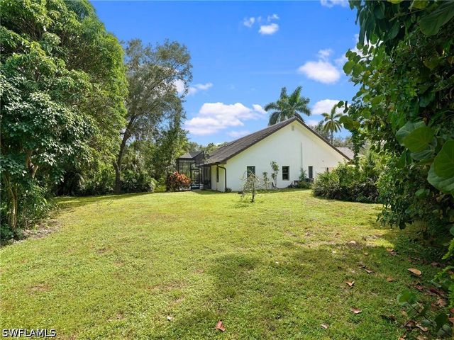 2140 Harlans RUN, Naples, FL 34105