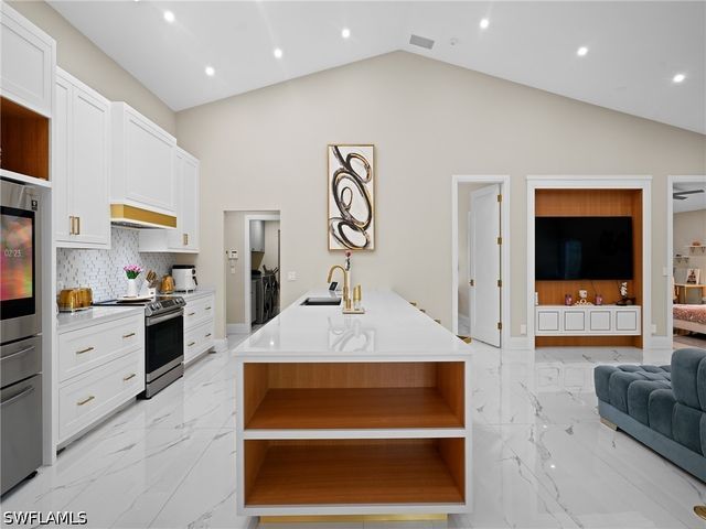 2140 Harlans RUN, Naples, FL 34105