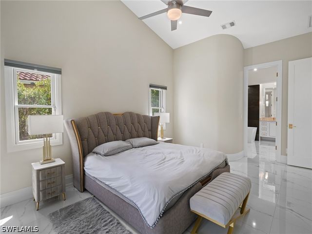 2140 Harlans RUN, Naples, FL 34105