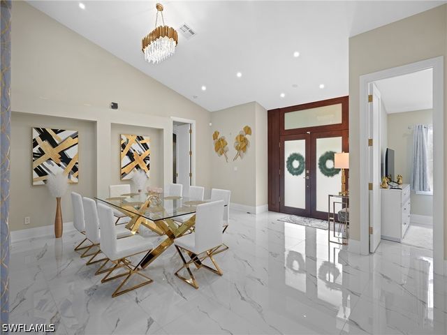 2140 Harlans RUN, Naples, FL 34105