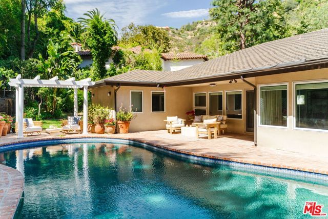 1355 Shadybrook Drive, Los Angeles, CA 90210