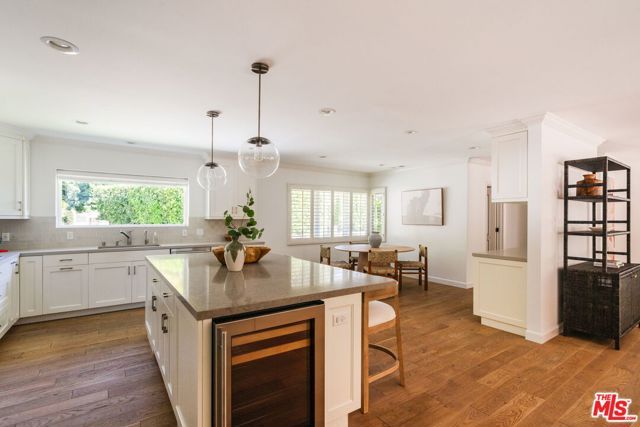 1355 Shadybrook Drive, Los Angeles, CA 90210