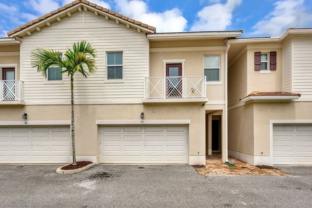 91 Palm Lane, Royal Palm Beach, FL 33411