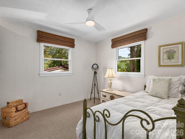 54 Brookside Lane, Maggie Valley, NC 28751