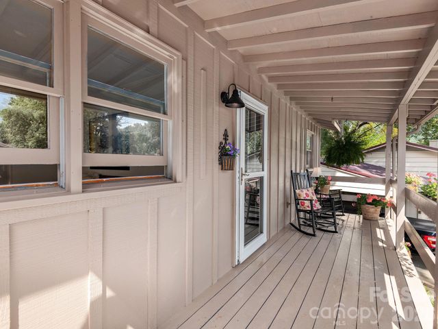 54 Brookside Lane, Maggie Valley, NC 28751