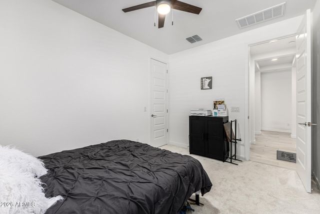 3318 E HAYFIELD Way, San Tan Valley, AZ 85140