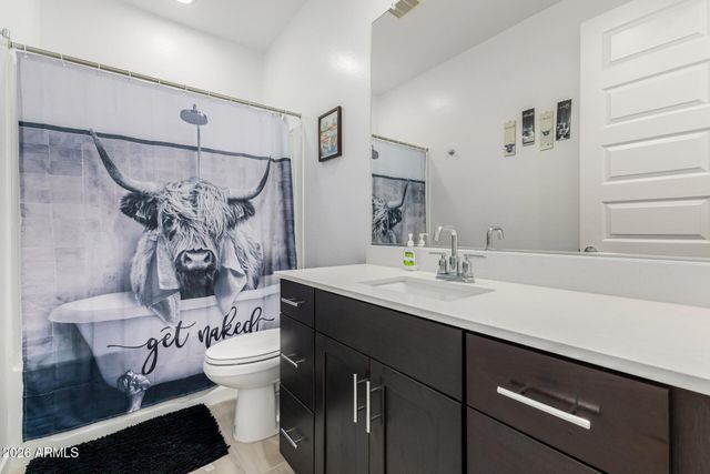 3318 E HAYFIELD Way, San Tan Valley, AZ 85140