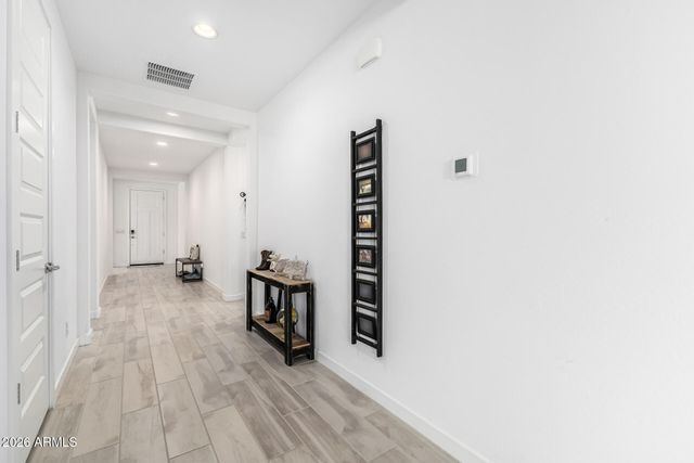 3318 E HAYFIELD Way, San Tan Valley, AZ 85140