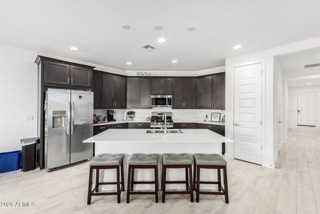 3318 E HAYFIELD Way, San Tan Valley, AZ 85140