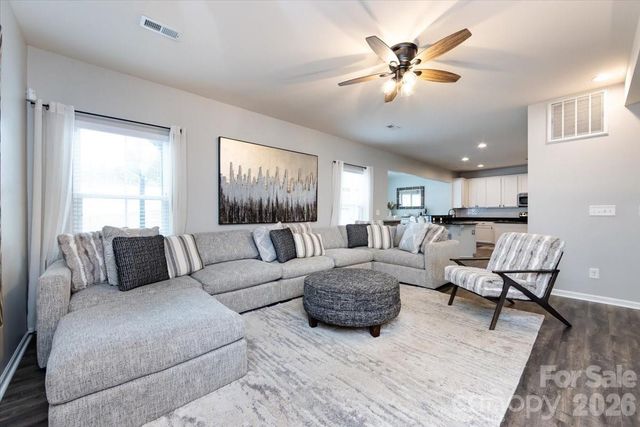 11033 Hat Creek Lane, Davidson, NC 28036