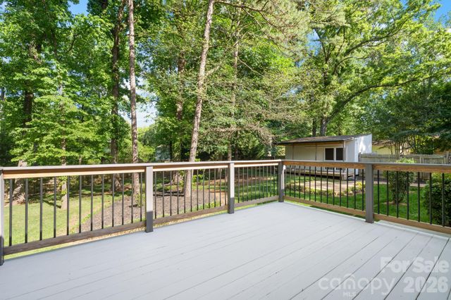14214 Honeysuckle Ridge Drive, Matthews, NC 28105