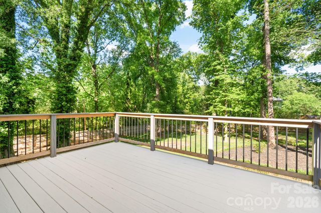 14214 Honeysuckle Ridge Drive, Matthews, NC 28105
