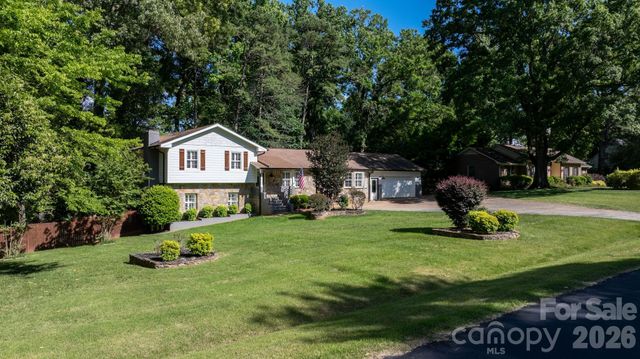 14214 Honeysuckle Ridge Drive, Matthews, NC 28105