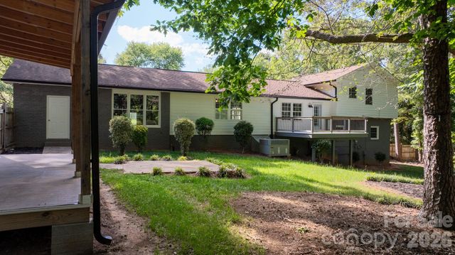 14214 Honeysuckle Ridge Drive, Matthews, NC 28105