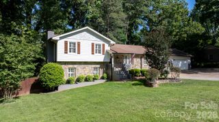 14214 Honeysuckle Ridge Drive, Matthews, NC 28105