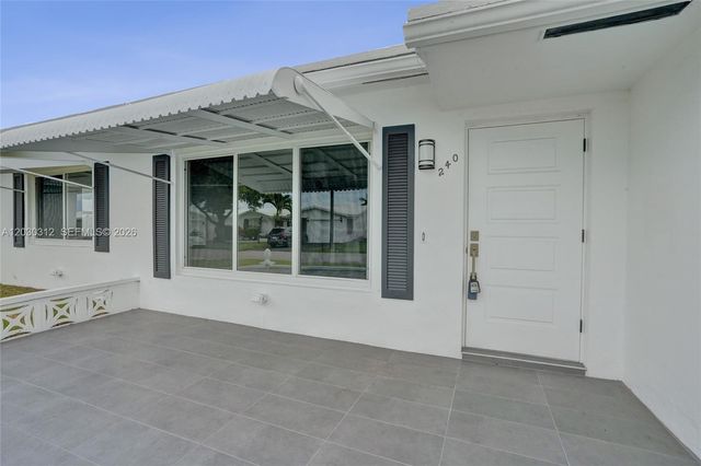240 NW 25th Court, Pompano Beach, FL 33064