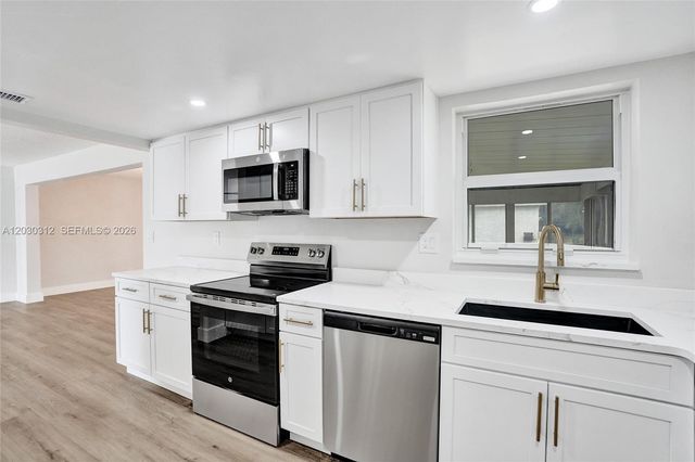 240 NW 25th Court, Pompano Beach, FL 33064