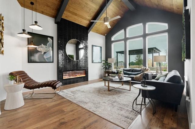 104 Slater CT, Liberty Hill, TX 78642